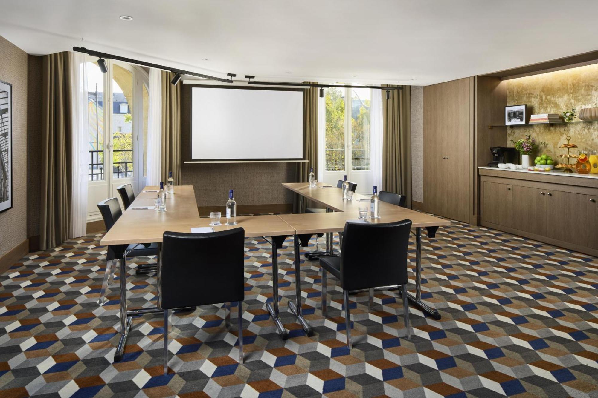 Nh Gare De L'est Hotel Paris