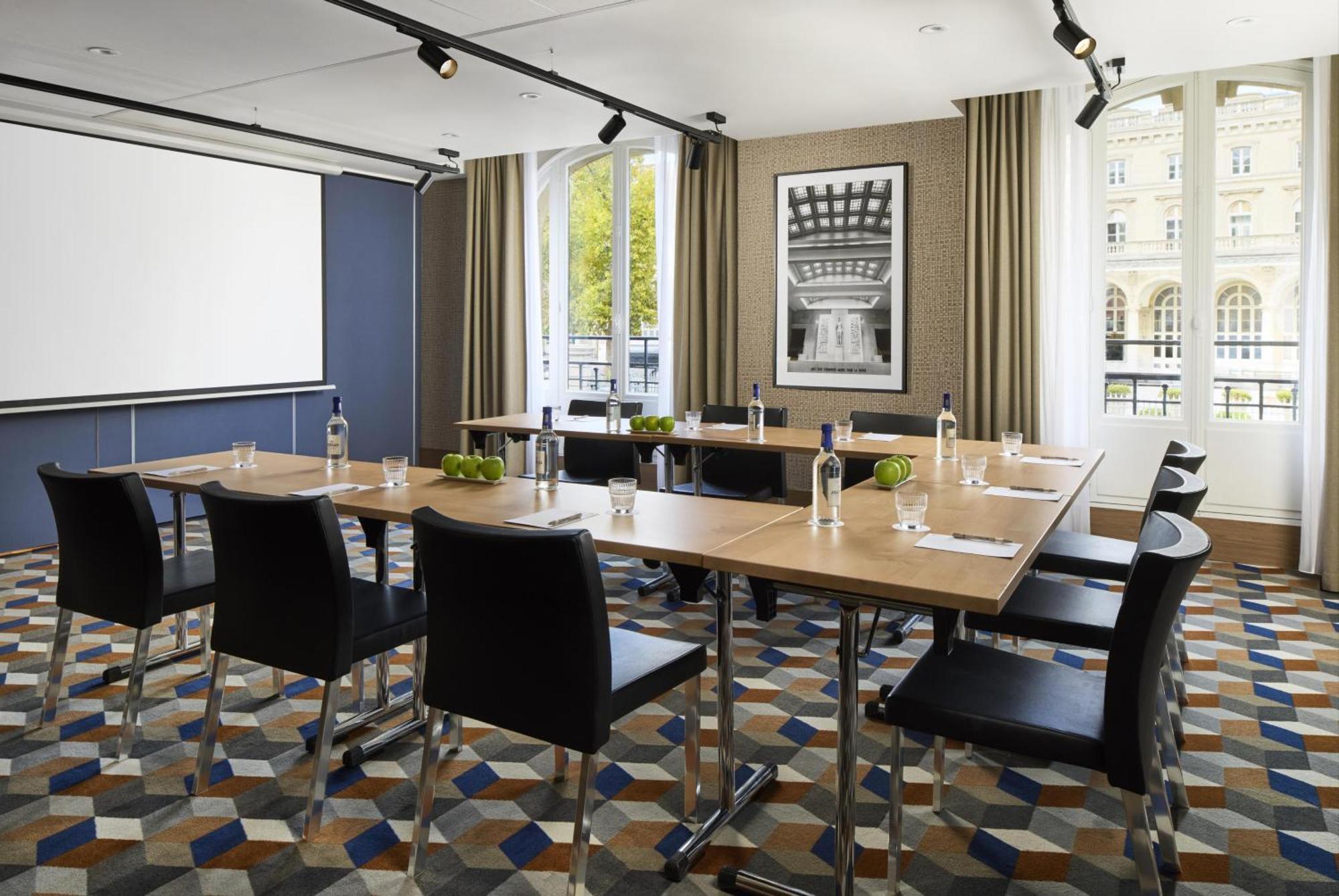 Nh Gare De L'est Hotel 4*